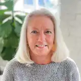 Contact Linda Neal